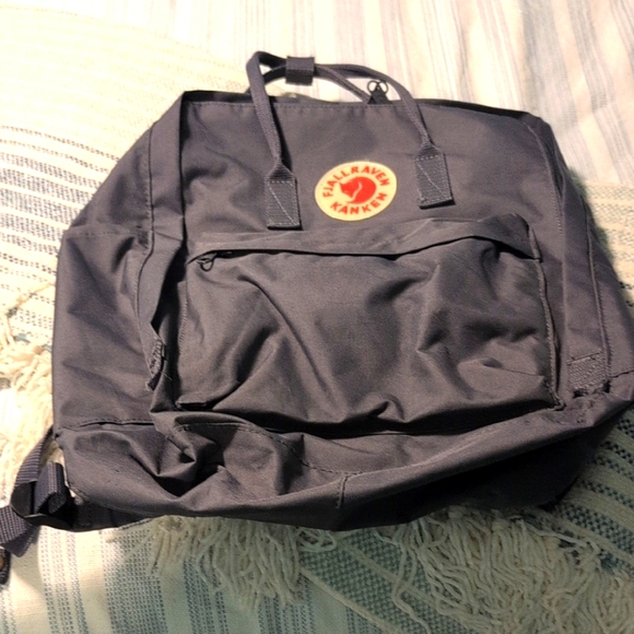 Kånken Gray Backpack - Picture 1 of 3